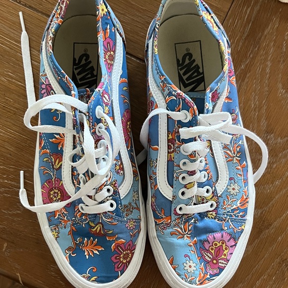 Vans Shoes - Vans Women's Blue Floral Low-Top Sneakers